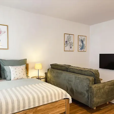 Apartment Jako Doma - Centrally Located